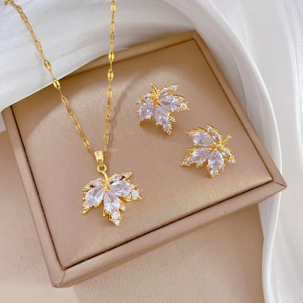 Fashionable Delicate Micro-inlaid Romantic White Maple Leaf Necklace Earrings Set Classic Personality Party Temperament Jewelry